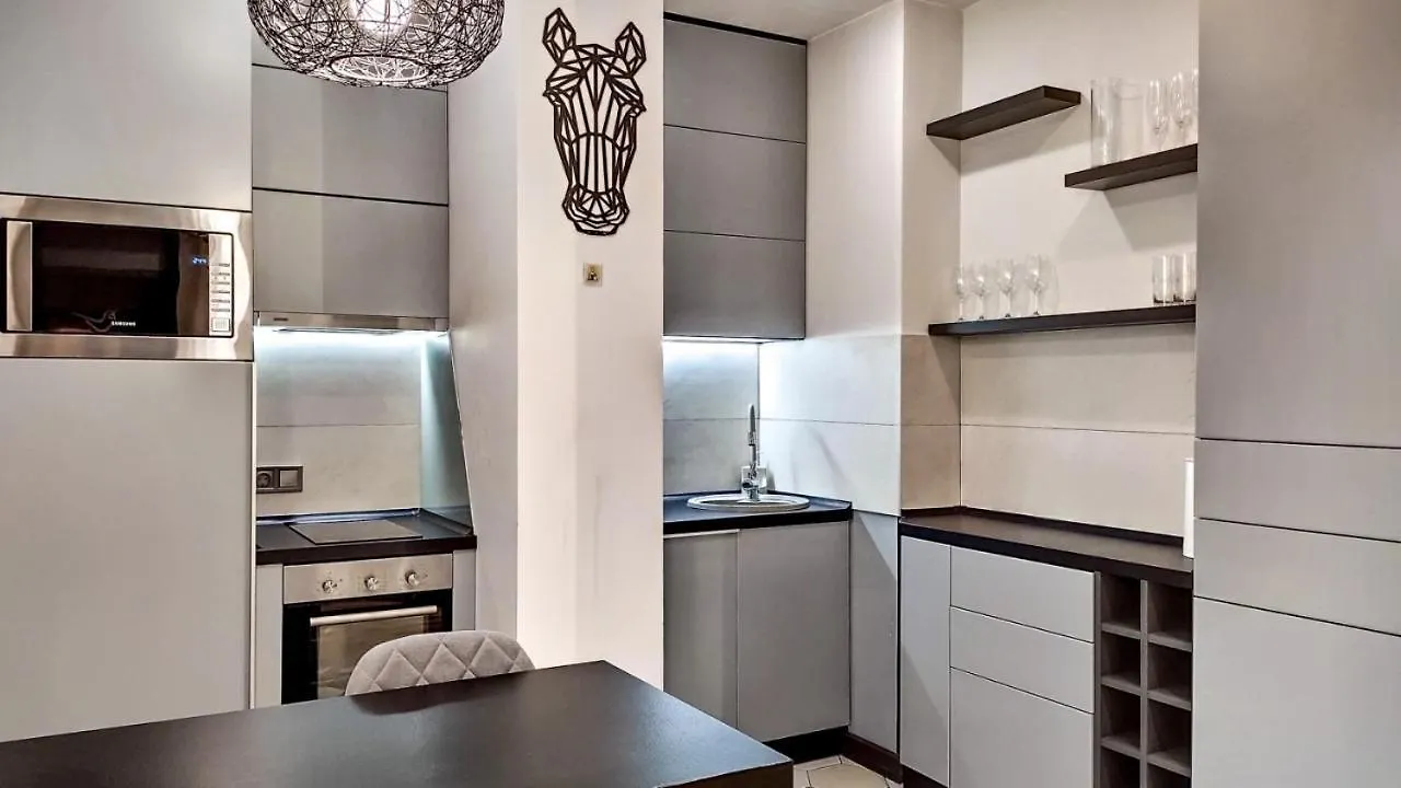 Petrovdom 52,67,205,213 In Smart Apartments In New York Concept House Kyiv
