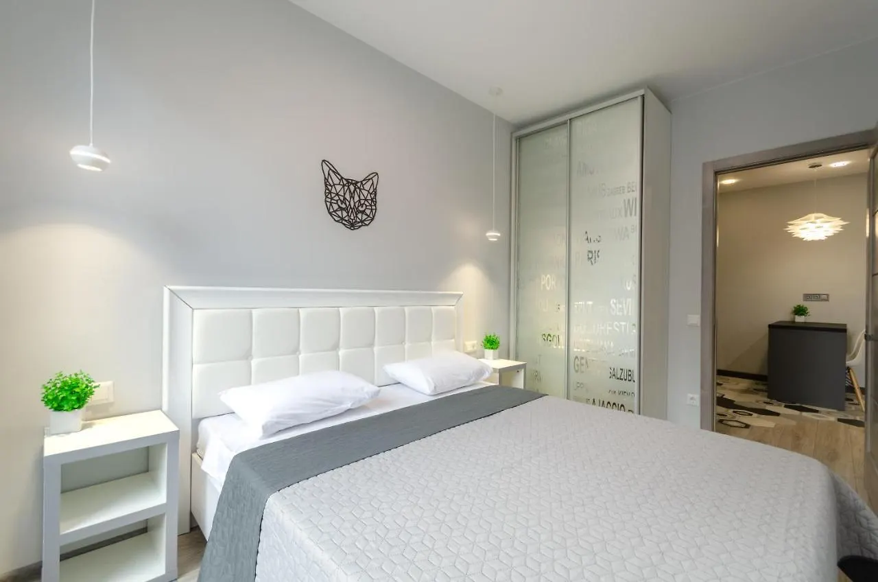Petrovdom 52,67,205,213 In Smart Apartments In New York Concept House Kyiv