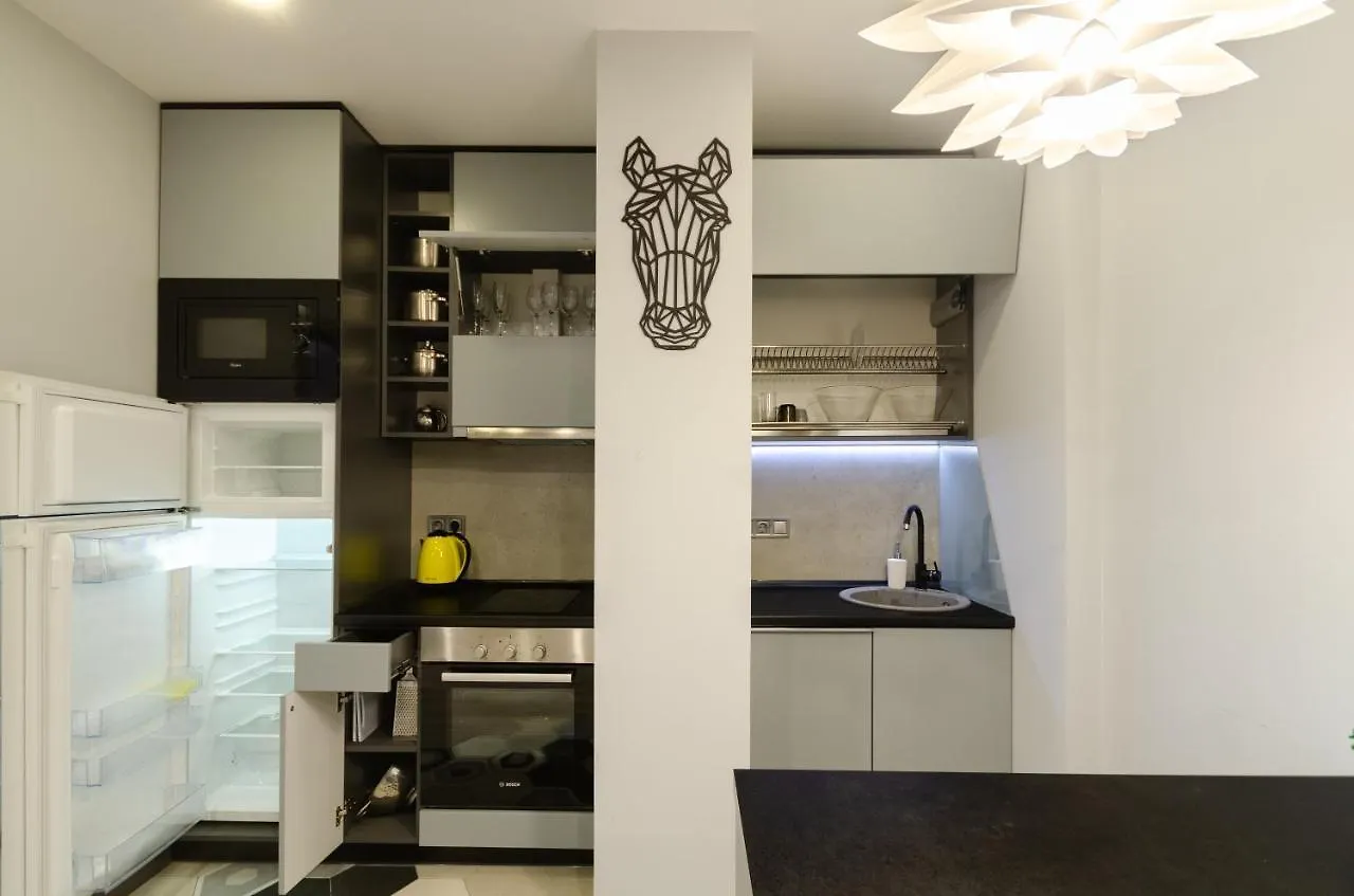 Petrovdom 52,67,205,213 In Smart Apartments In New York Concept House Kyjev